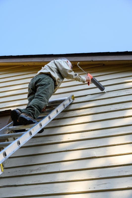 Vinyl Siding Caulk Repair